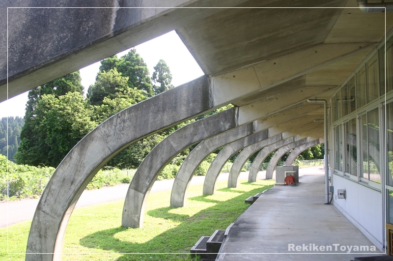 旧仏生寺小学校A_R.JPG