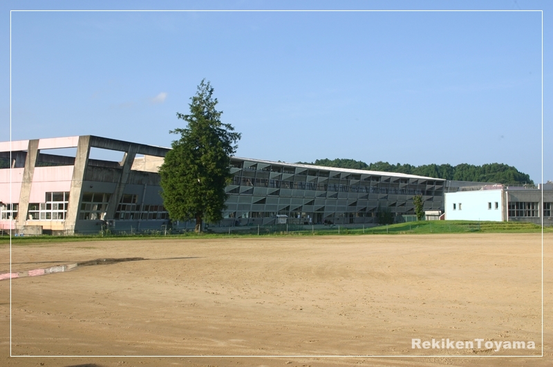 海峰小学校A _R.JPG