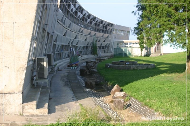 海峰小学校B_R.JPG